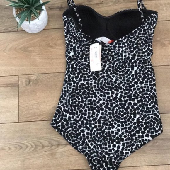 Joe Fresh Swimsuit - tags attached - Picture 2 of 3